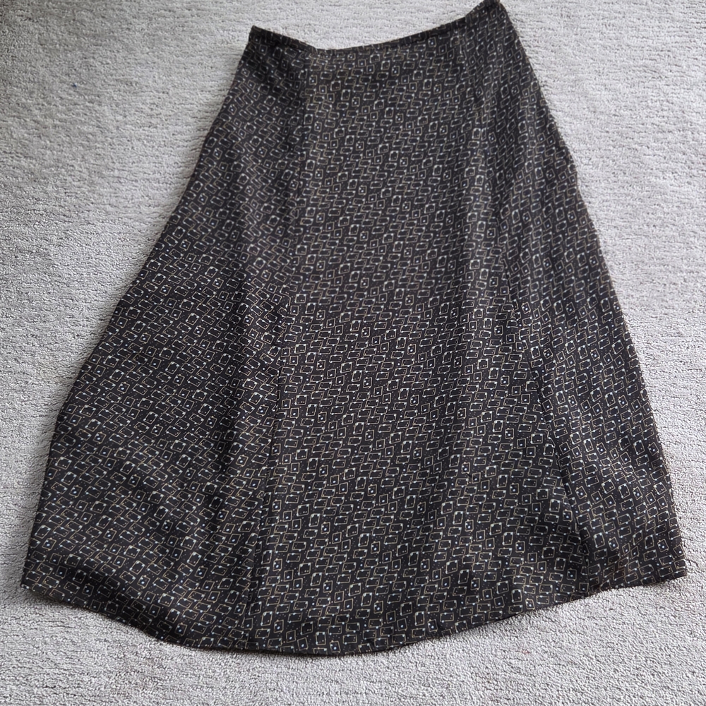 Elegant Black Patterned Women's Skirt